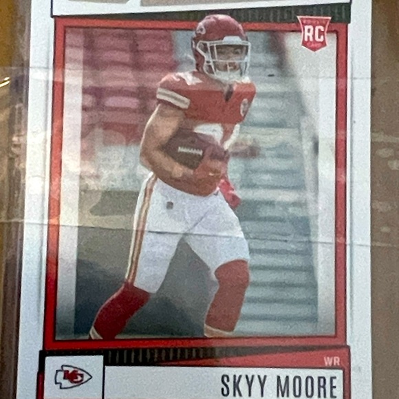 Sports trading cards - Picture 4 of 4